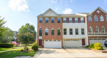 6662 PATENT PARISH LN, ALEXANDRIA, Virginia 22315, 3 Bedrooms Bedrooms, ,3 BathroomsBathrooms,Residential,For sale,6662 PATENT PARISH LN,VAFX2198684 MLS # VAFX2198684