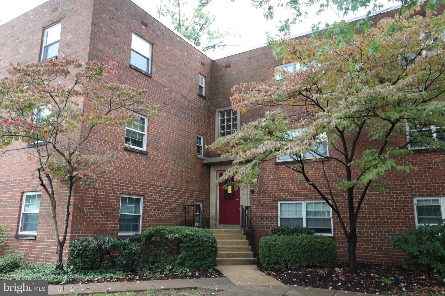 5224 8TH RD S #4, ARLINGTON, Virginia 22204, 1 Bedroom Bedrooms, ,1 BathroomBathrooms,Residential,For sale,5224 8TH RD S #4,VAAR2049166 MLS # VAAR2049166