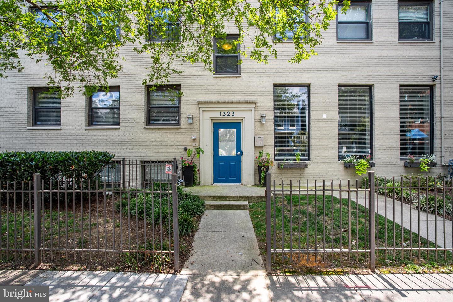 1323 K ST SE #203, WASHINGTON, District Of Columbia 20003, 1 Bedroom Bedrooms, ,1 BathroomBathrooms,Residential,For sale,1323 K ST SE #203,DCDC2164242 MLS # DCDC2164242