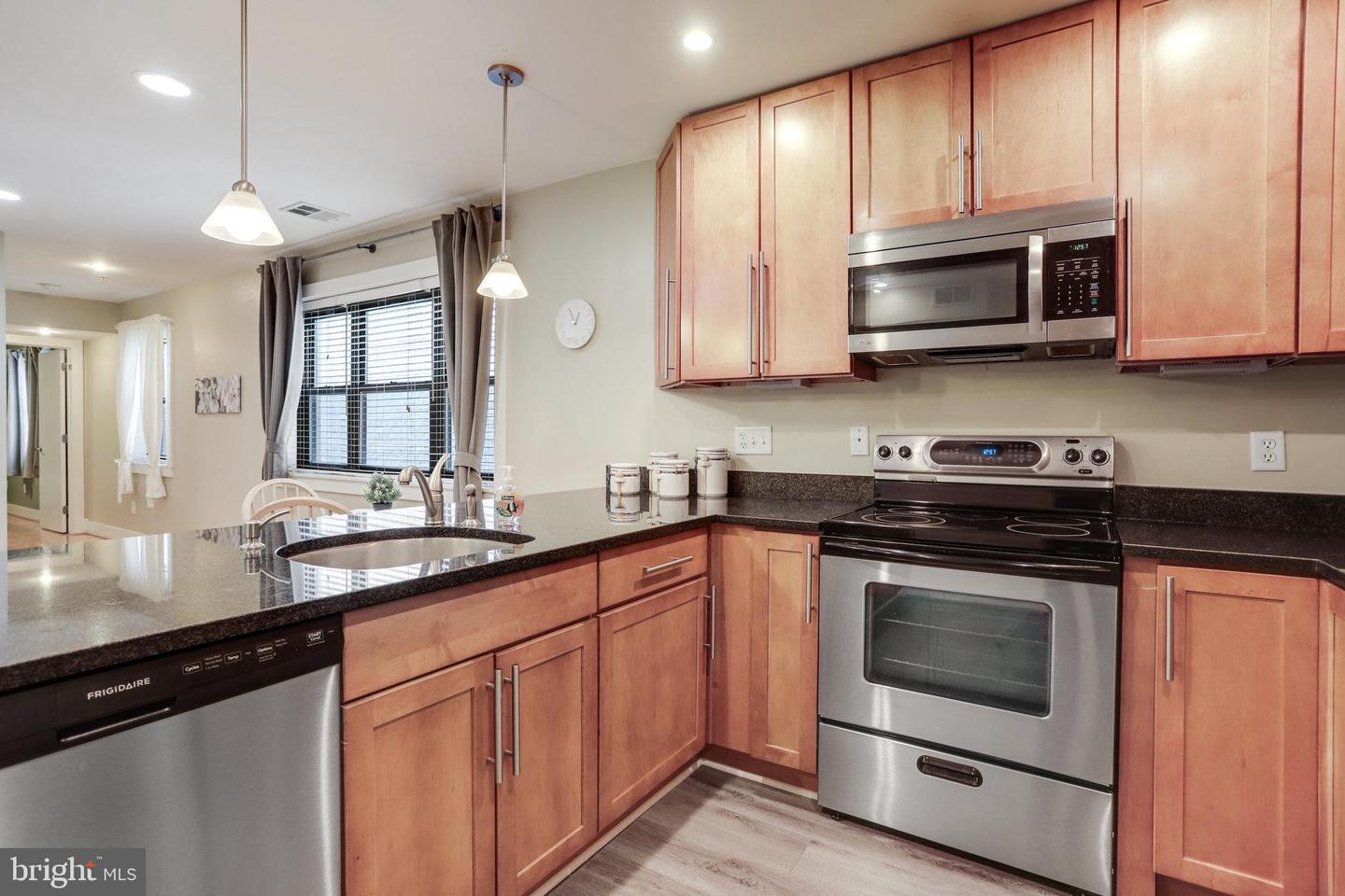 1323 K ST SE #203, WASHINGTON, District Of Columbia 20003, 1 Bedroom Bedrooms, ,1 BathroomBathrooms,Residential,For sale,1323 K ST SE #203,DCDC2164242 MLS # DCDC2164242