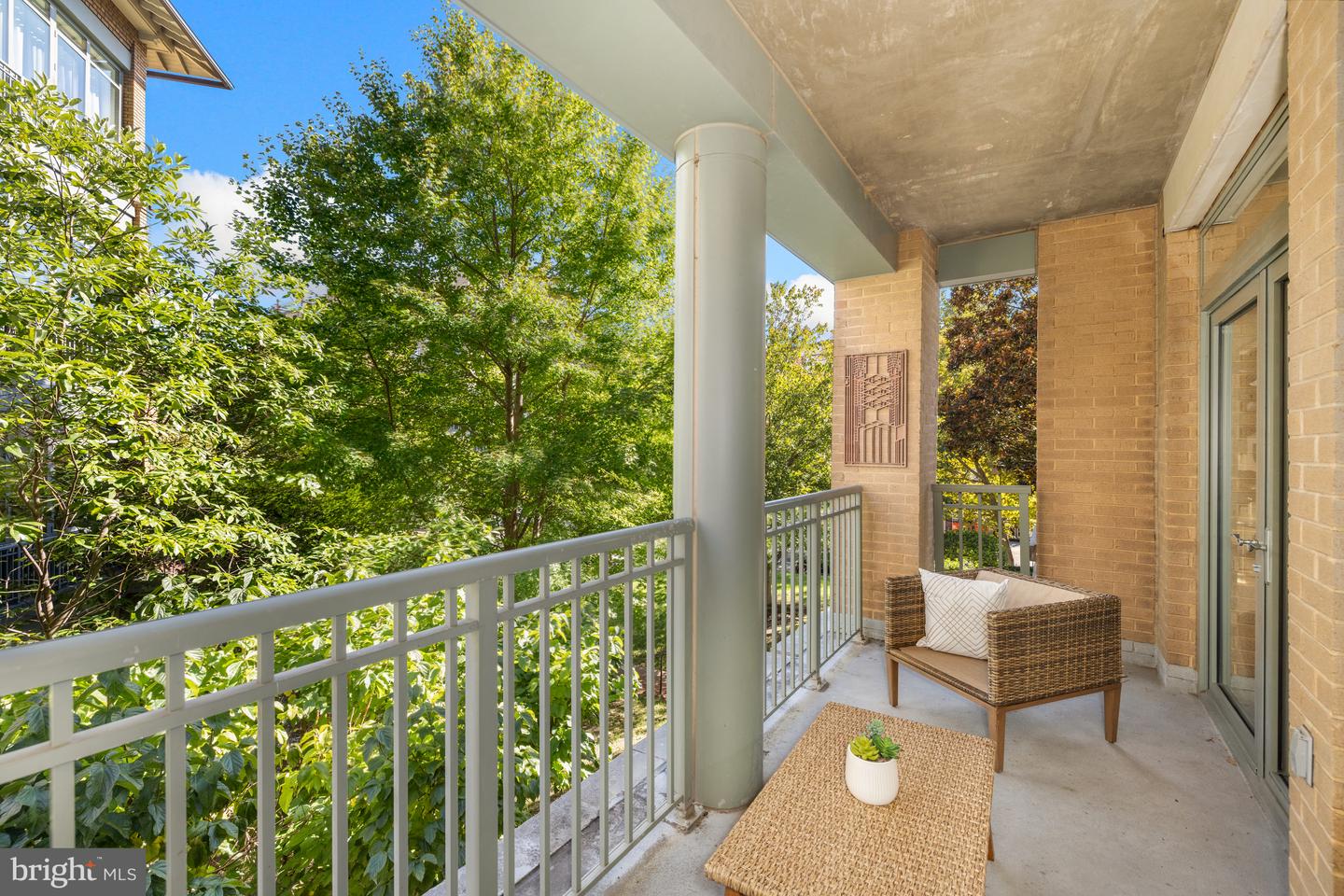 2425 L ST NW #302, WASHINGTON, District Of Columbia 20037, 2 Bedrooms Bedrooms, ,2 BathroomsBathrooms,Residential,For sale,2425 L ST NW #302,DCDC2164252 MLS # DCDC2164252