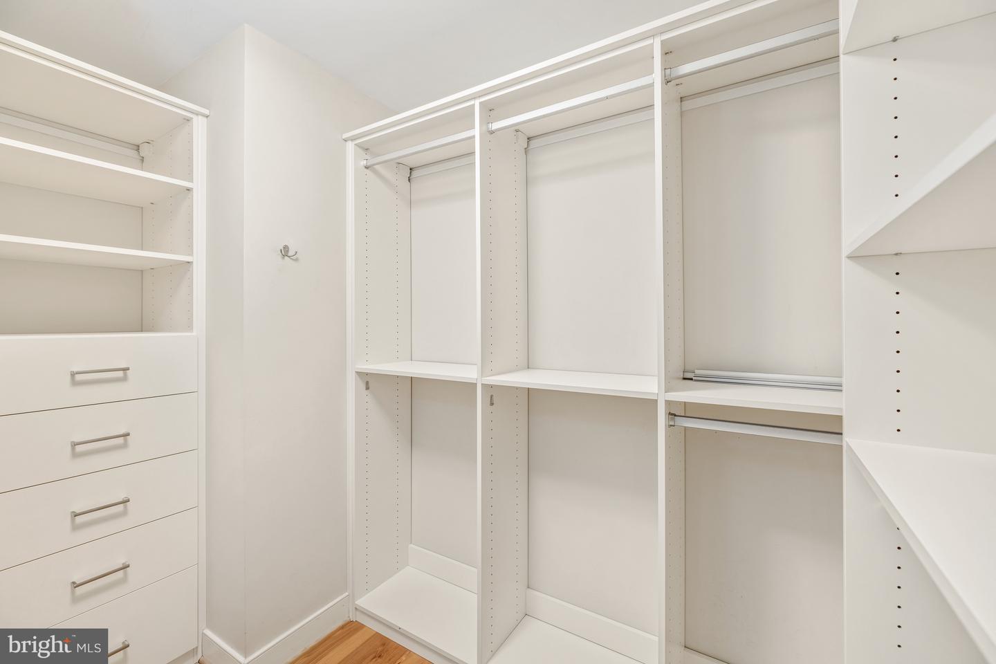 2425 L ST NW #302, WASHINGTON, District Of Columbia 20037, 2 Bedrooms Bedrooms, ,2 BathroomsBathrooms,Residential,For sale,2425 L ST NW #302,DCDC2164252 MLS # DCDC2164252