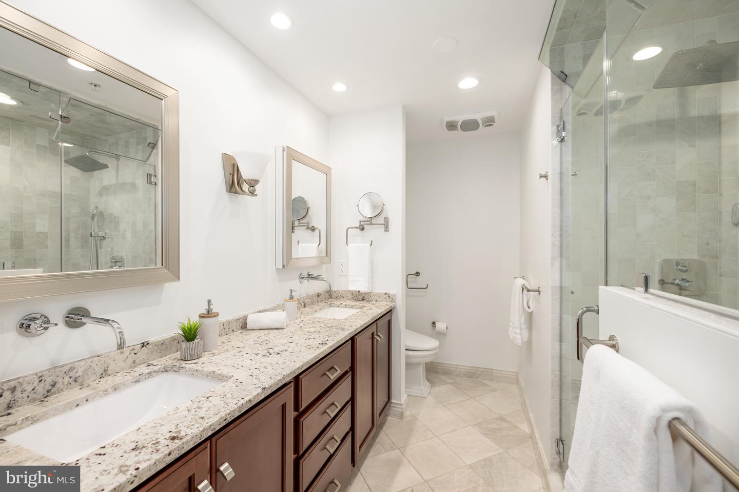 2425 L ST NW #302, WASHINGTON, District Of Columbia 20037, 2 Bedrooms Bedrooms, ,2 BathroomsBathrooms,Residential,For sale,2425 L ST NW #302,DCDC2164252 MLS # DCDC2164252