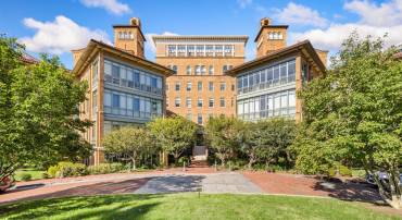 2425 L ST NW #302, WASHINGTON, District Of Columbia 20037, 2 Bedrooms Bedrooms, ,2 BathroomsBathrooms,Residential,For sale,2425 L ST NW #302,DCDC2164252 MLS # DCDC2164252