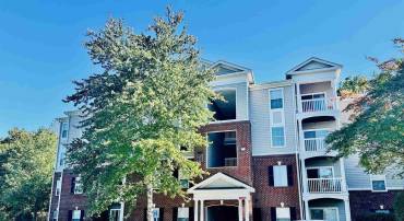 235 YELLOWSTONE DR #102, CHARLOTTESVILLE, Virginia 22903, 4 Bedrooms Bedrooms, ,4 BathroomsBathrooms,Residential,For sale,235 YELLOWSTONE DR #102,657828 MLS # 657828