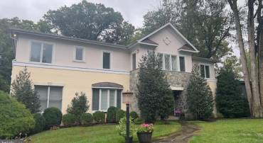 1015 SHIPMAN LN, MCLEAN, Virginia 22101, 6 Bedrooms Bedrooms, ,5 BathroomsBathrooms,Residential,For sale,1015 SHIPMAN LN,VAFX2203380 MLS # VAFX2203380