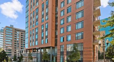 2000 CLARENDON BLVD #802, ARLINGTON, Virginia 22201, 2 Bedrooms Bedrooms, ,2 BathroomsBathrooms,Residential,For sale,2000 CLARENDON BLVD #802,VAAR2049666 MLS # VAAR2049666