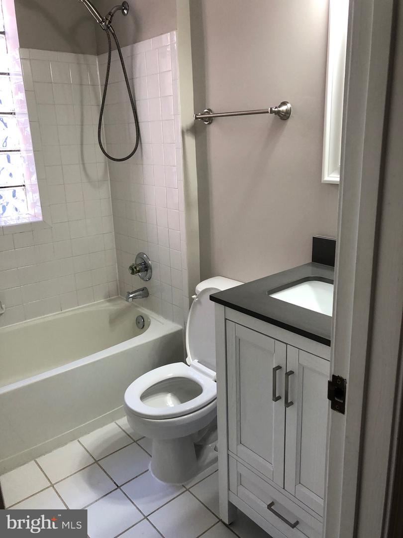 152 R ST NE, WASHINGTON, District Of Columbia 20002, 4 Bedrooms Bedrooms, ,3 BathroomsBathrooms,Residential,For sale,152 R ST NE,DCDC2140266 MLS # DCDC2140266