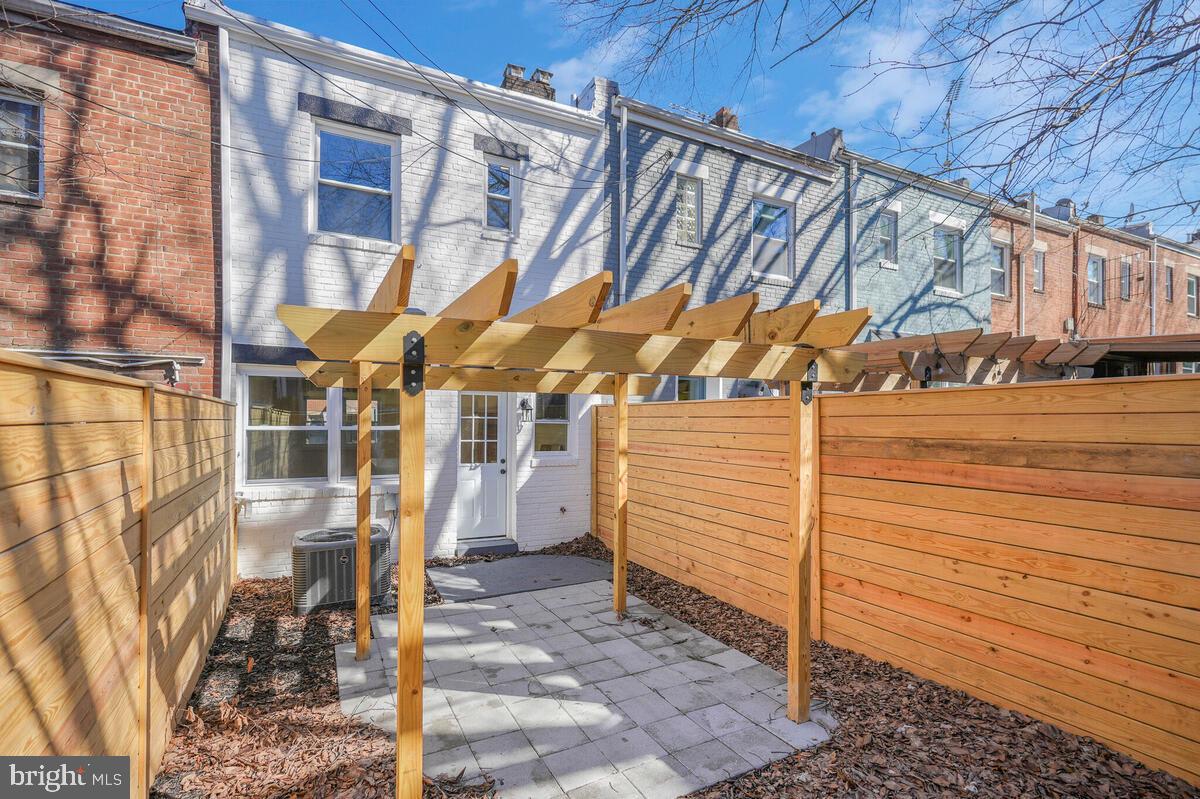 1319 DEXTER TER SE, WASHINGTON, District Of Columbia 20020, 3 Bedrooms Bedrooms, ,1 BathroomBathrooms,Residential,For sale,1319 DEXTER TER SE,DCDC2152576 MLS # DCDC2152576