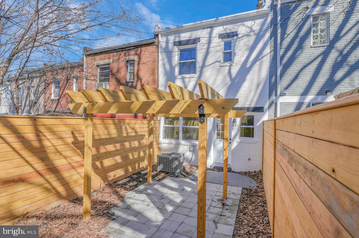 1319 DEXTER TER SE, WASHINGTON, District Of Columbia 20020, 3 Bedrooms Bedrooms, ,1 BathroomBathrooms,Residential,For sale,1319 DEXTER TER SE,DCDC2152576 MLS # DCDC2152576