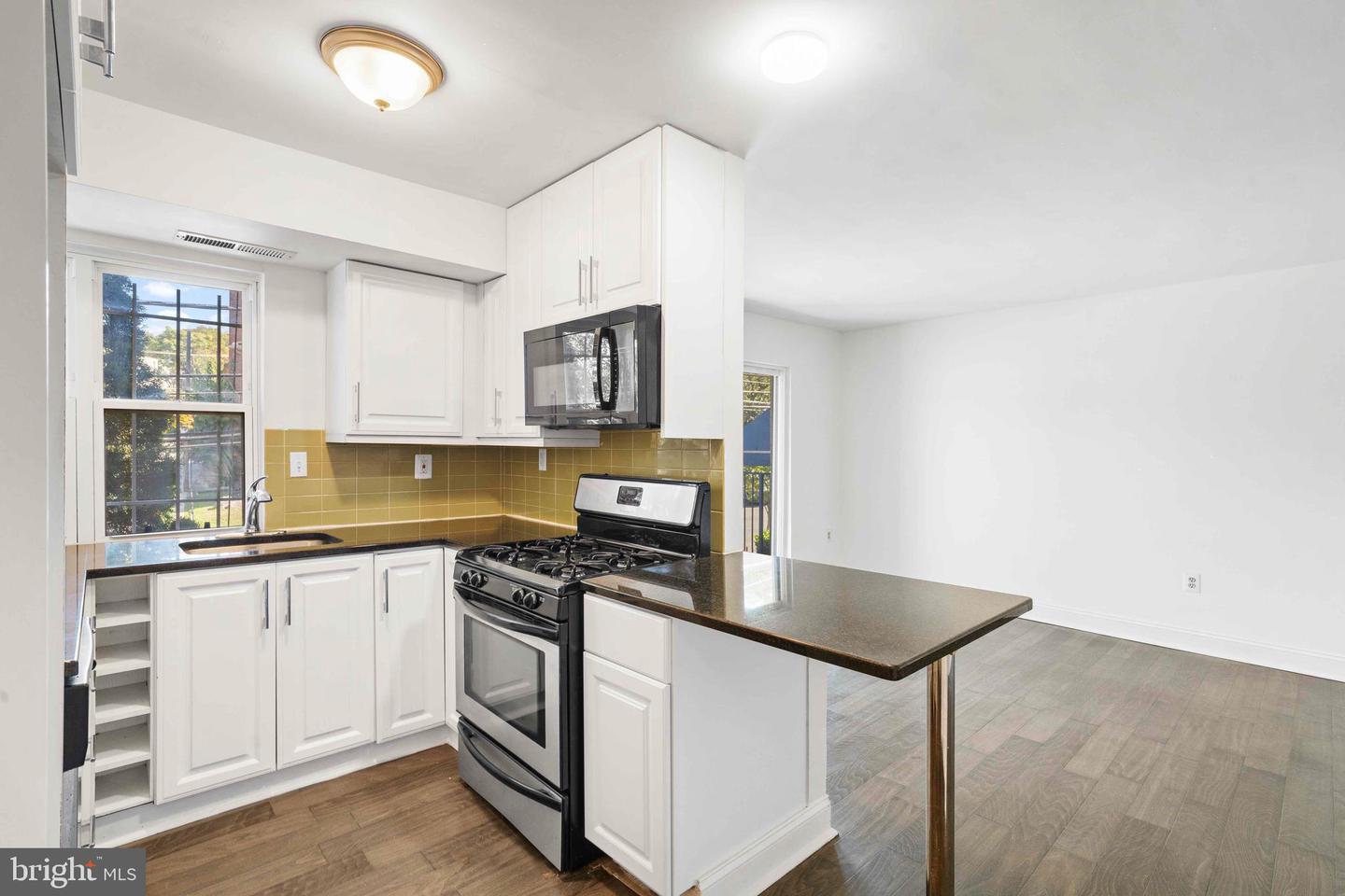 2317 16TH ST SE #104, WASHINGTON, District Of Columbia 20020, 1 Bedroom Bedrooms, ,1 BathroomBathrooms,Residential,For sale,2317 16TH ST SE #104,DCDC2164286 MLS # DCDC2164286