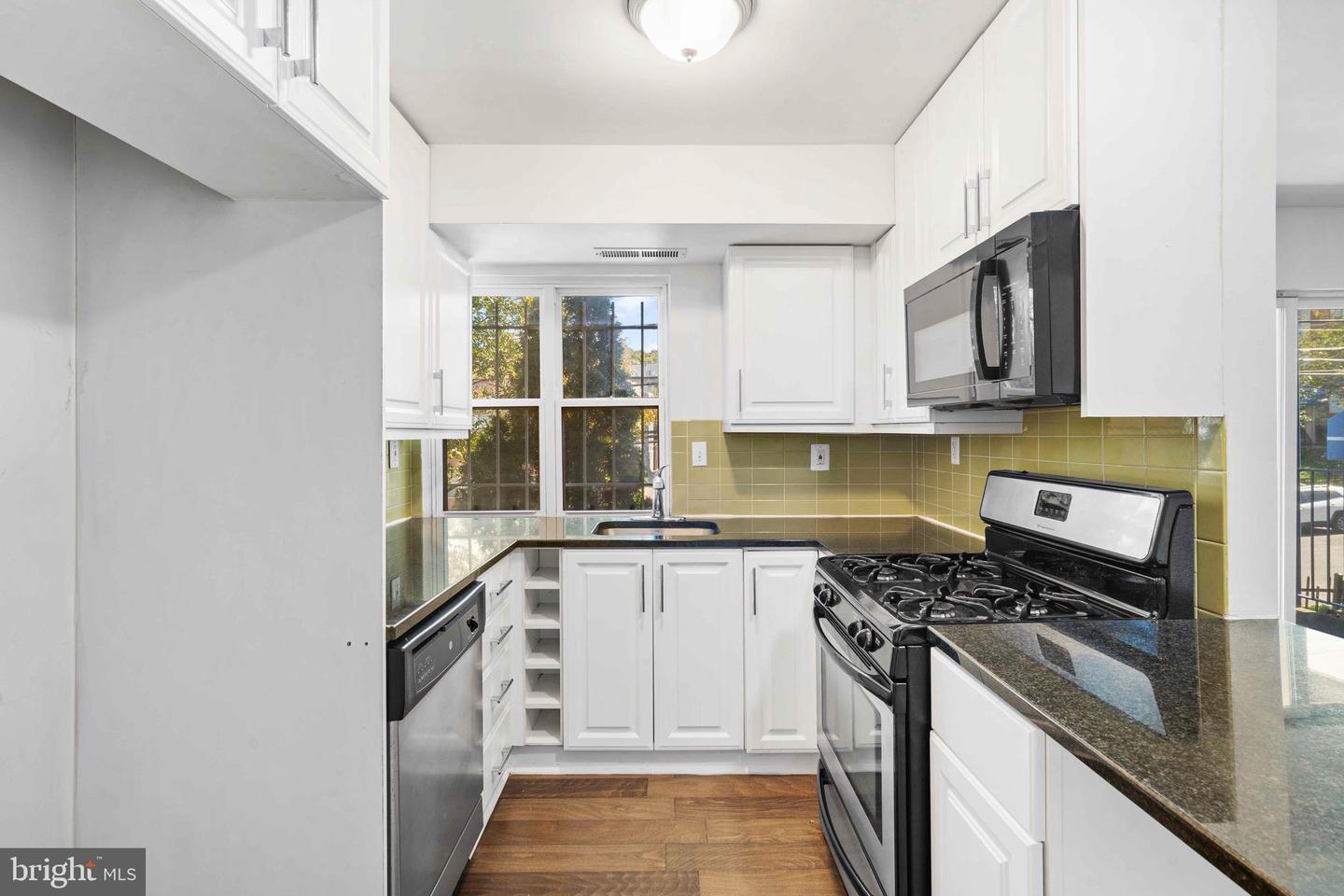 2317 16TH ST SE #104, WASHINGTON, District Of Columbia 20020, 1 Bedroom Bedrooms, ,1 BathroomBathrooms,Residential,For sale,2317 16TH ST SE #104,DCDC2164286 MLS # DCDC2164286