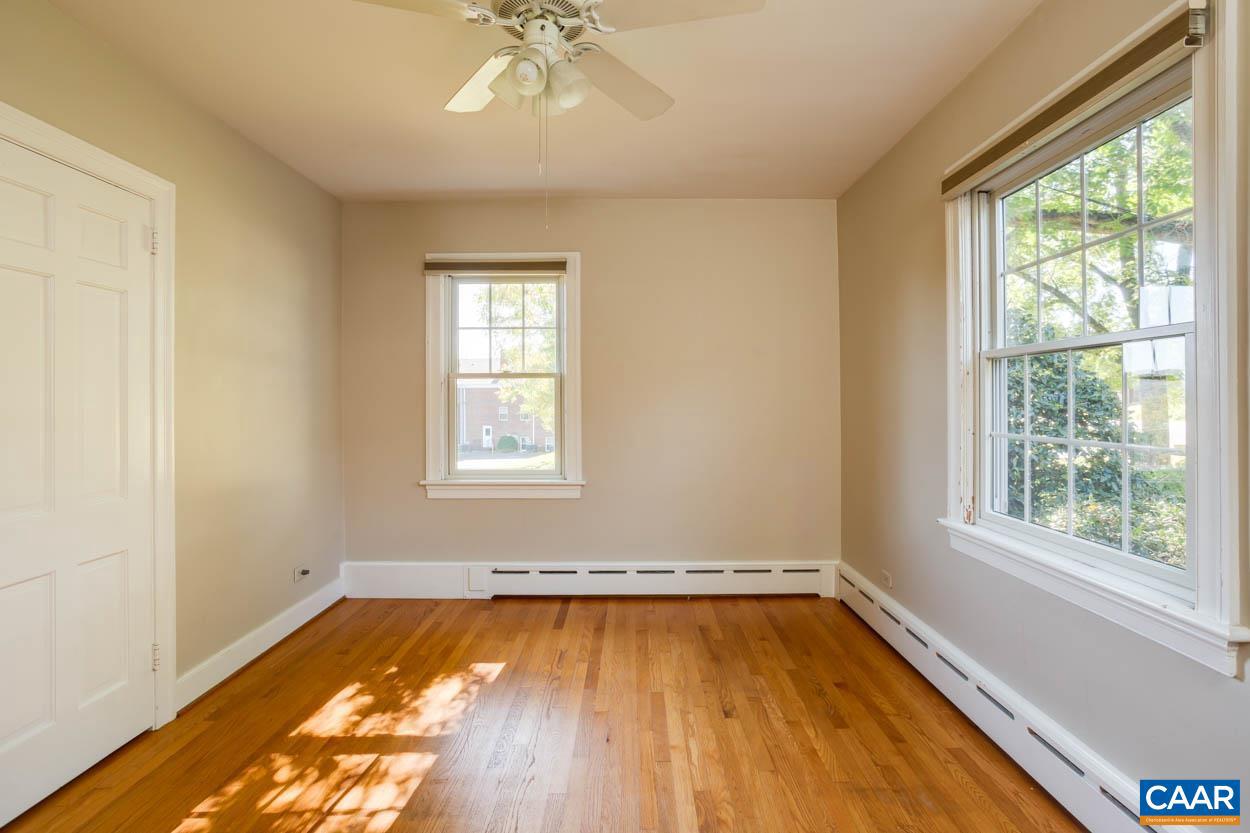 922 SAINT CLAIR AVE, CHARLOTTESVILLE, Virginia 22901, 3 Bedrooms Bedrooms, ,2 BathroomsBathrooms,Residential,For sale,922 SAINT CLAIR AVE,657852 MLS # 657852