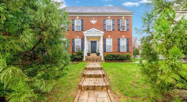 483 SPRING ST, HERNDON, Virginia 20170, 3 Bedrooms Bedrooms, ,4 BathroomsBathrooms,Residential,For sale,483 SPRING ST,VAFX2206430 MLS # VAFX2206430