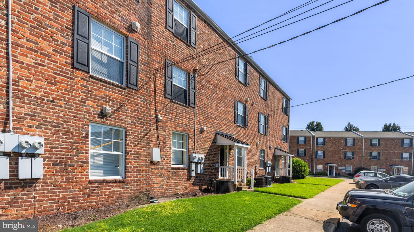 3522 E RICHMOND RD #106, RICHMOND, Virginia 23223, 2 Bedrooms Bedrooms, ,1 BathroomBathrooms,Residential,For sale,3522 E RICHMOND RD #106,VARC2000536 MLS # VARC2000536