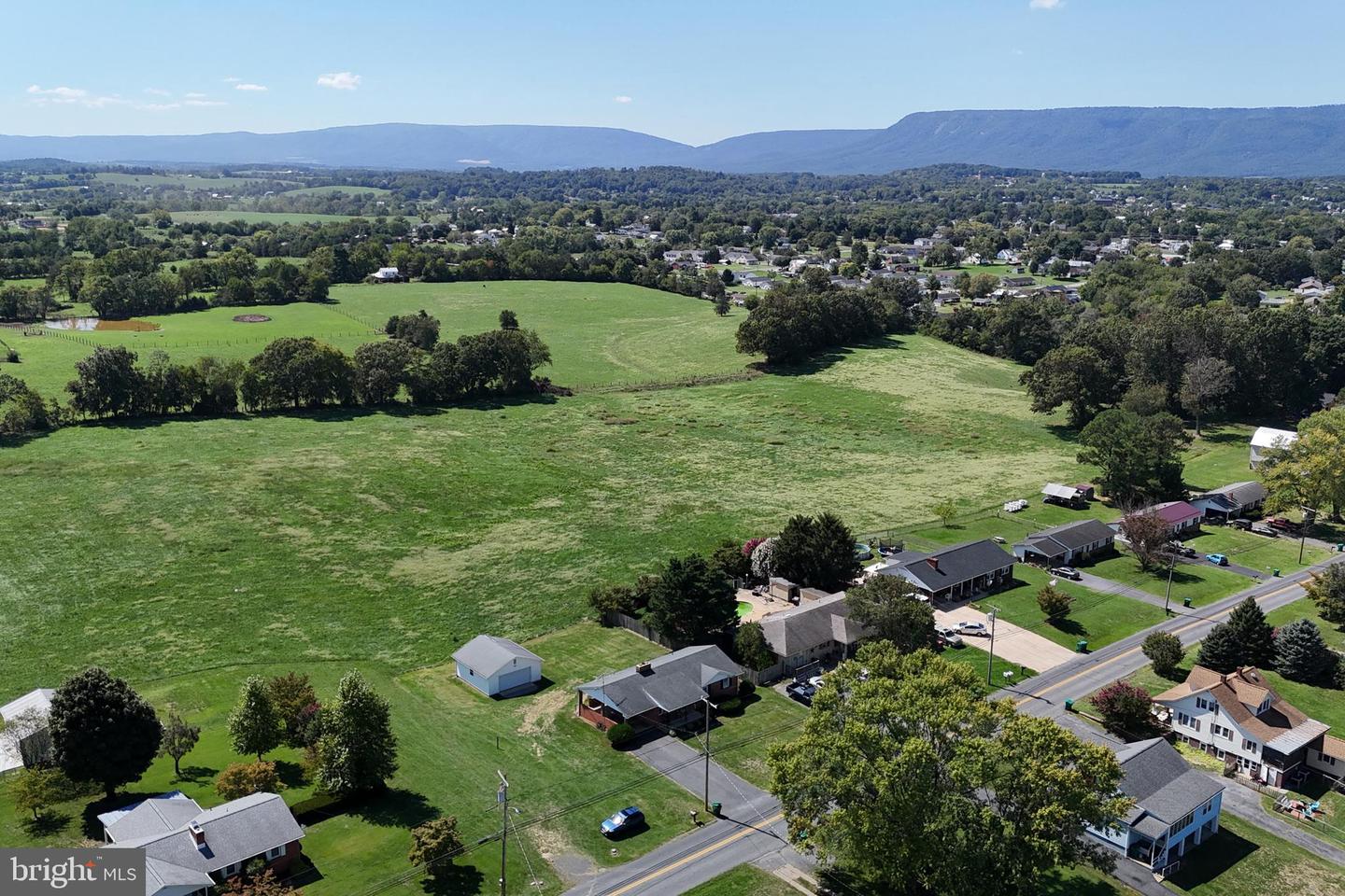 164 RESERVOIR AVE, LURAY, Virginia 22835, 4 Bedrooms Bedrooms, ,1 BathroomBathrooms,Residential,For sale,164 RESERVOIR AVE,VAPA2003996 MLS # VAPA2003996