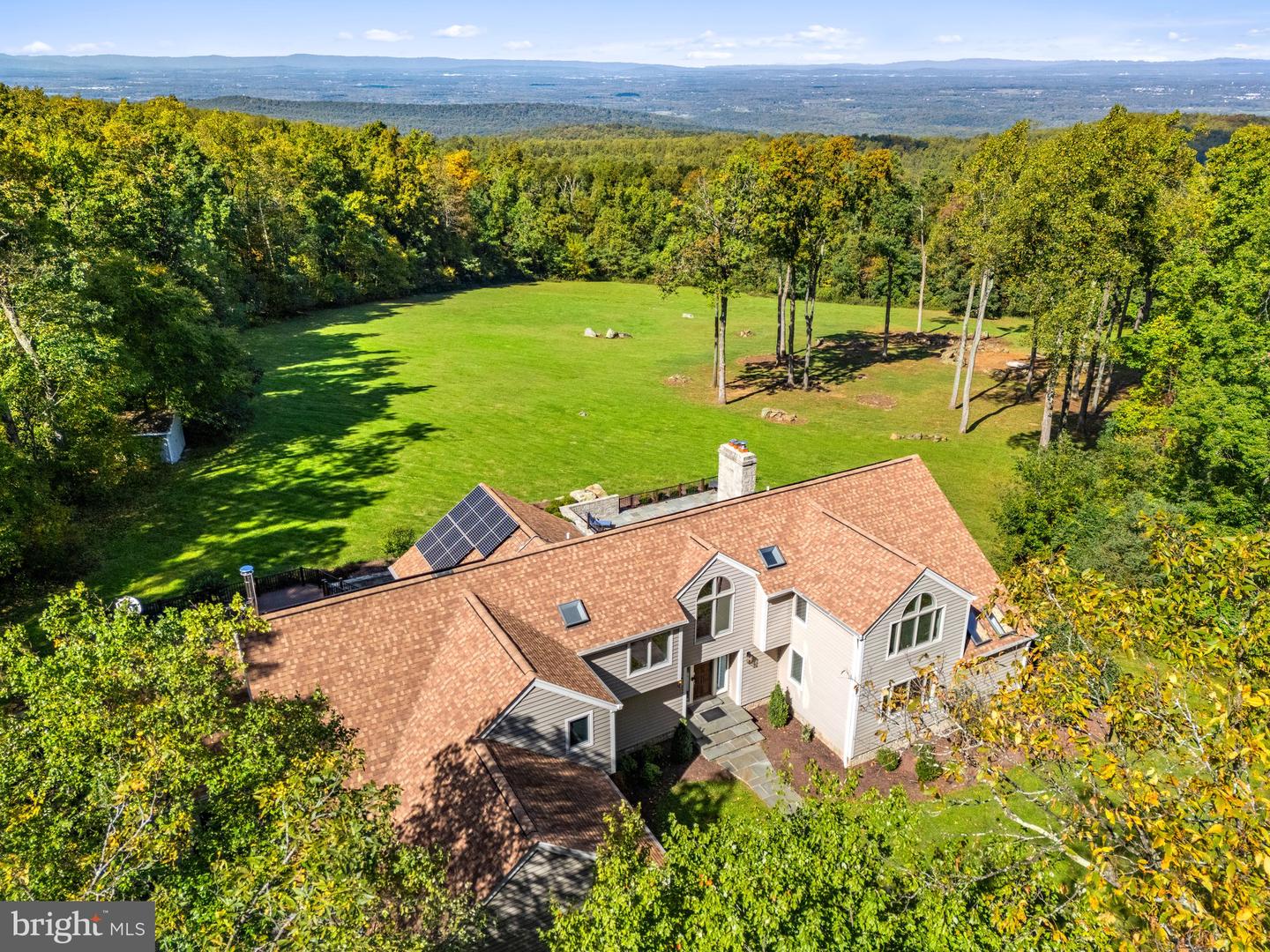 20615 BLUERIDGE MOUNTAIN RD, PARIS, Virginia 20130, 6 Bedrooms Bedrooms, ,4 BathroomsBathrooms,Residential,For sale,20615 BLUERIDGE MOUNTAIN RD,VACL2003092 MLS # VACL2003092