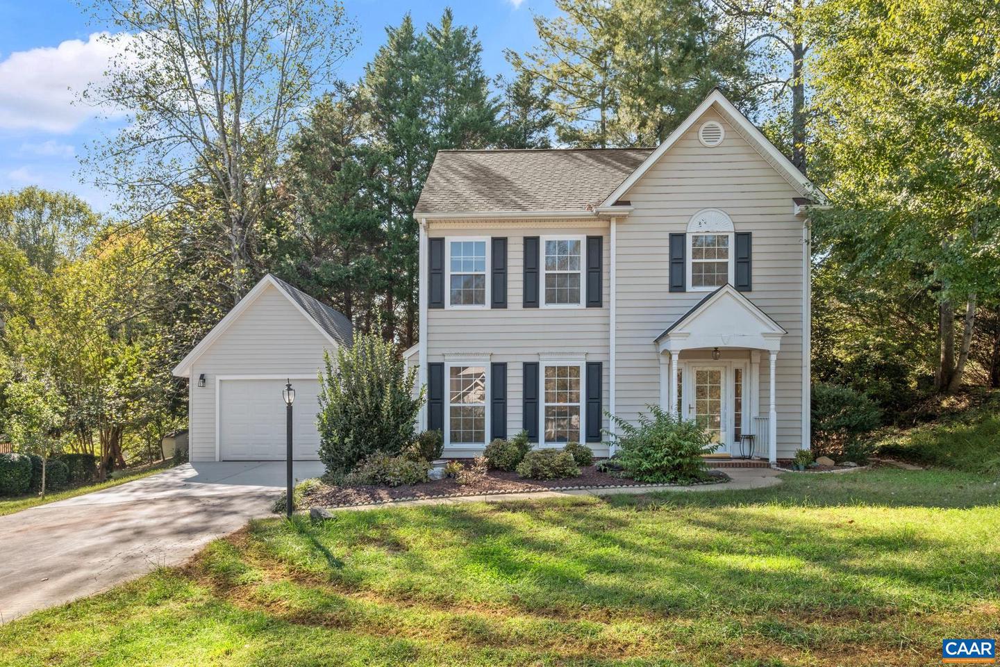 2690 ENGLISH OAKS CIR, CHARLOTTESVILLE, Virginia 22911, 3 Bedrooms Bedrooms, ,2 BathroomsBathrooms,Residential,For sale,2690 ENGLISH OAKS CIR,657826 MLS # 657826