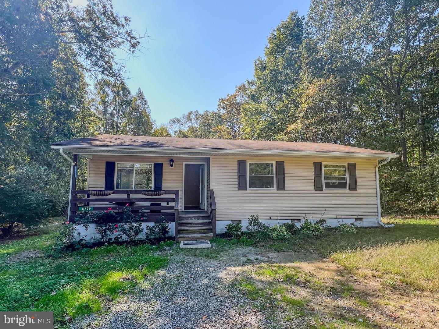 6700 HICKORY RIDGE RD, SPOTSYLVANIA, Virginia 22551, 3 Bedrooms Bedrooms, ,1 BathroomBathrooms,Residential,For sale,6700 HICKORY RIDGE RD,VASP2028612 MLS # VASP2028612