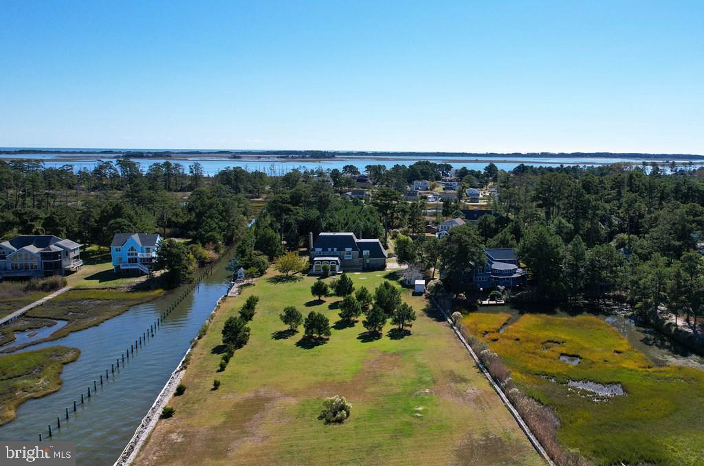 5557 MAIN ST, CHINCOTEAGUE ISLAND, Virginia 23336, 4 Bedrooms Bedrooms, ,4 BathroomsBathrooms,Residential,For sale,5557 MAIN ST,VAAC2001390 MLS # VAAC2001390