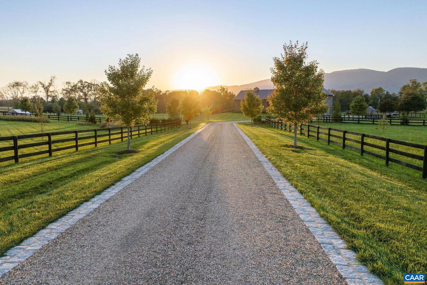 320 BARN HOUSE LN, CHARLOTTESVILLE, Virginia 22901, 5 Bedrooms Bedrooms, ,5 BathroomsBathrooms,Residential,For sale,320 BARN HOUSE LN,657796 MLS # 657796