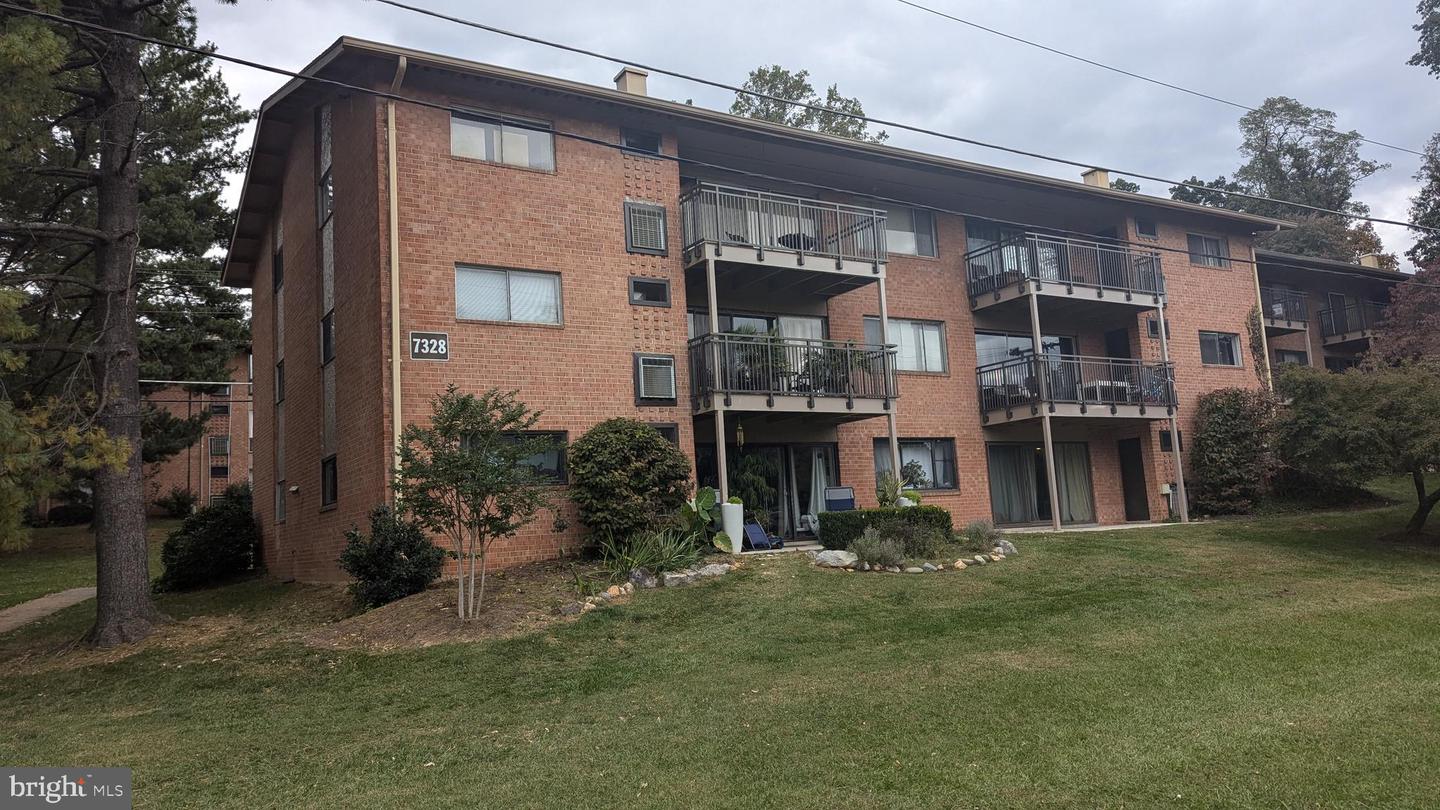 7328 LEE HWY #102, FALLS CHURCH, Virginia 22046, 1 Bedroom Bedrooms, ,1 BathroomBathrooms,Residential,For sale,7328 LEE HWY #102,VAFX2203312 MLS # VAFX2203312