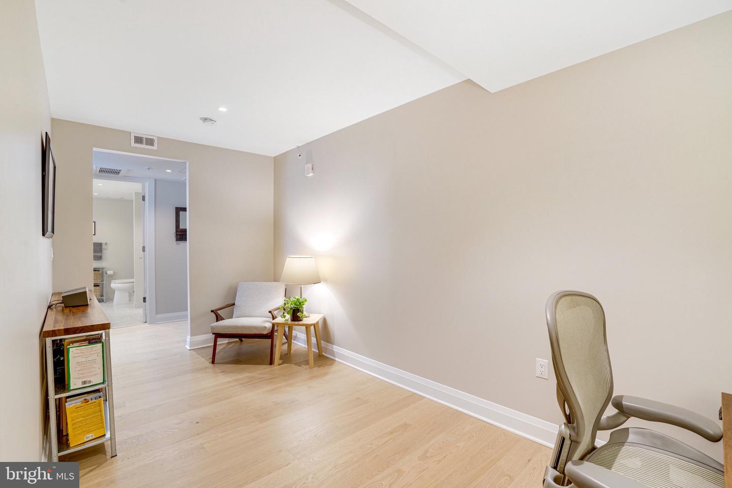 925 N FAIRFAX ST #307, ALEXANDRIA, Virginia 22314, 1 Bedroom Bedrooms, ,1 BathroomBathrooms,Residential,For sale,925 N FAIRFAX ST #307,VAAX2038858 MLS # VAAX2038858