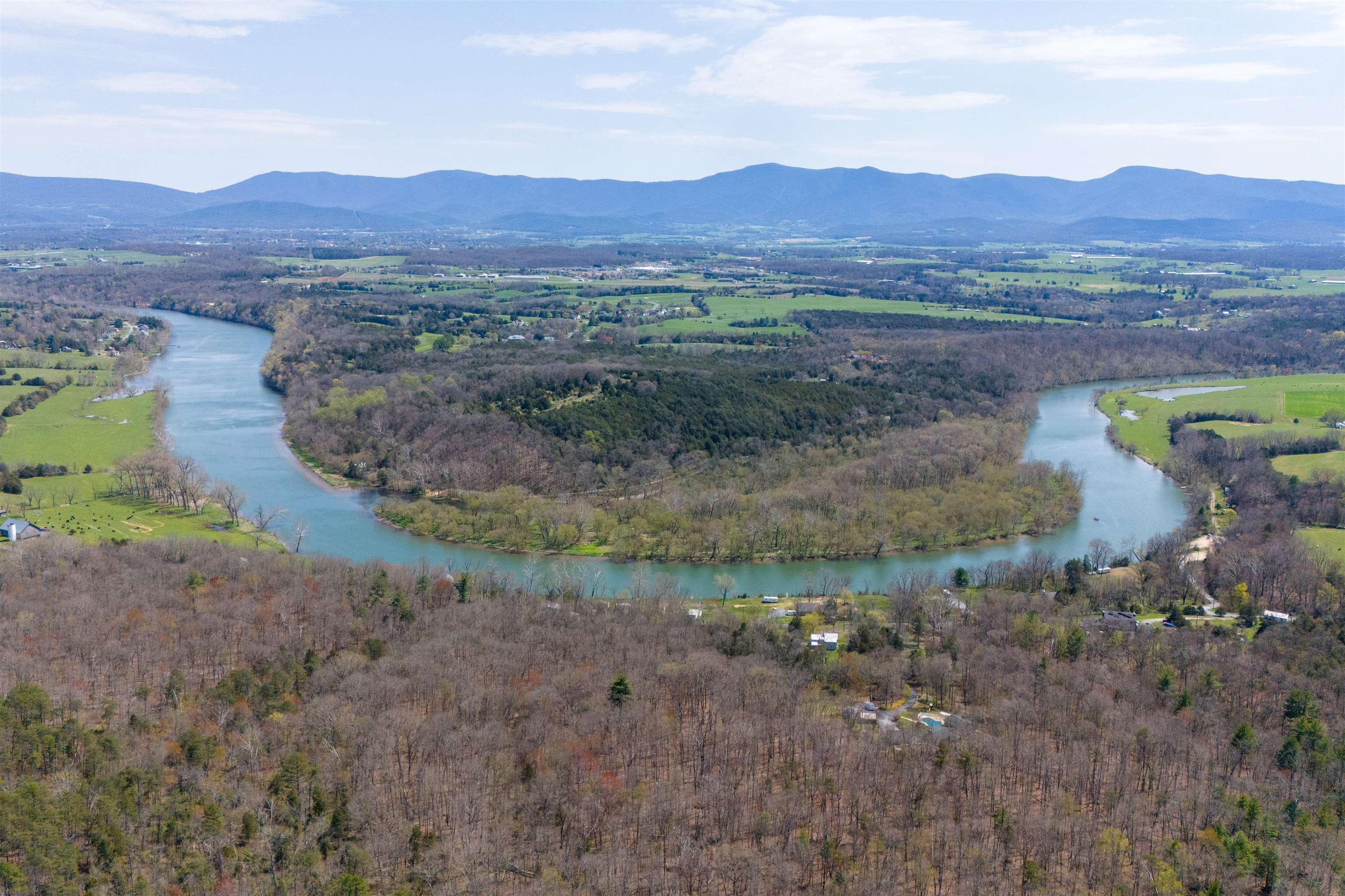 1476 EGYPT BEND RD, LURAY, Virginia 22835, 4 Bedrooms Bedrooms, ,2 BathroomsBathrooms,Residential,1476 EGYPT BEND RD,651613 MLS # 651613