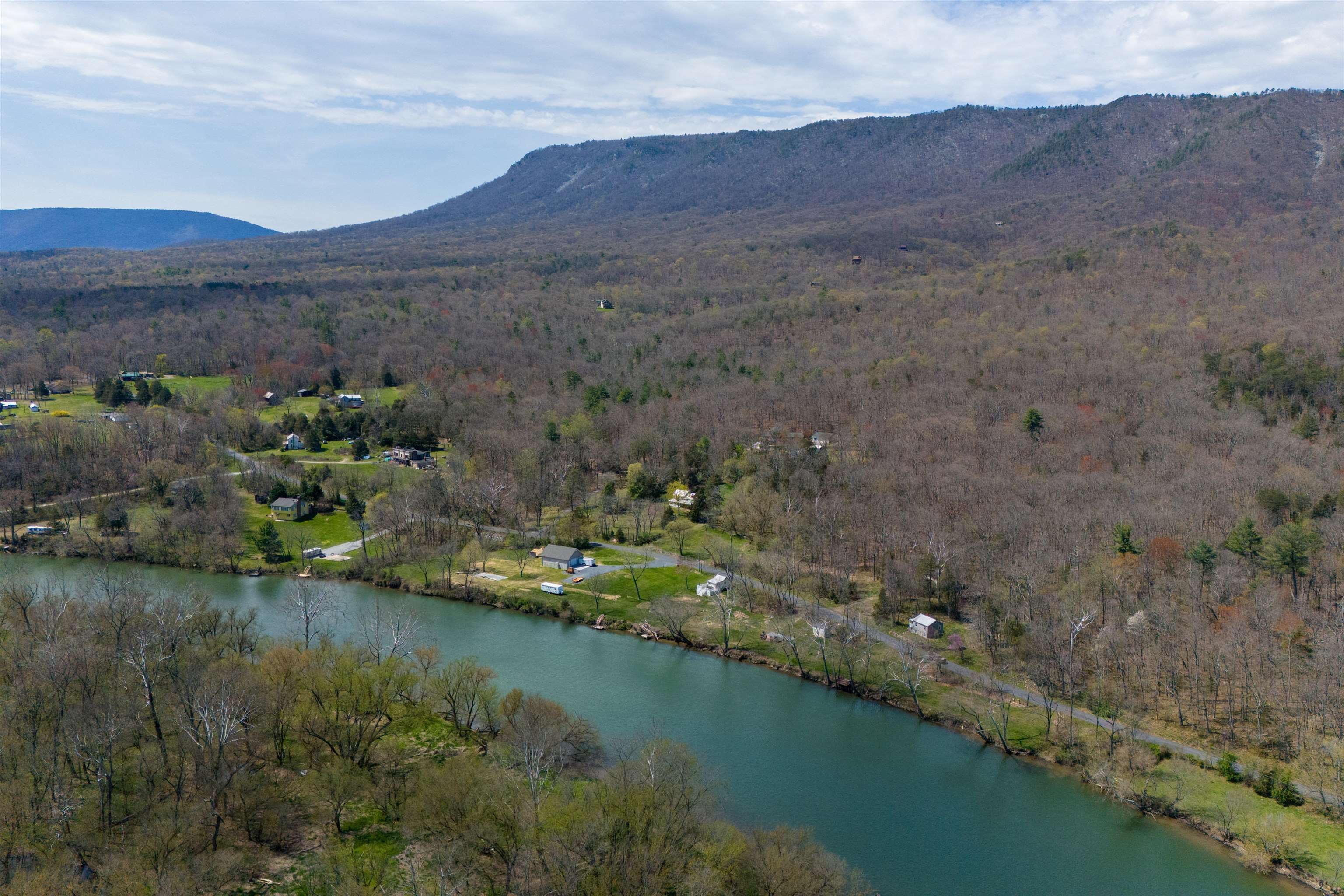 1476 EGYPT BEND RD, LURAY, Virginia 22835, 4 Bedrooms Bedrooms, ,2 BathroomsBathrooms,Residential,1476 EGYPT BEND RD,651613 MLS # 651613