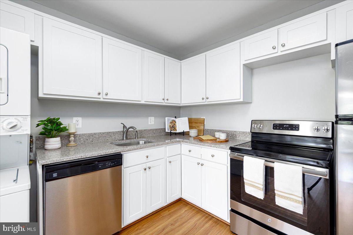 250 S REYNOLDS ST #305, ALEXANDRIA, Virginia 22304, 1 Bedroom Bedrooms, ,1 BathroomBathrooms,Residential,For sale,250 S REYNOLDS ST #305,VAAX2037360 MLS # VAAX2037360