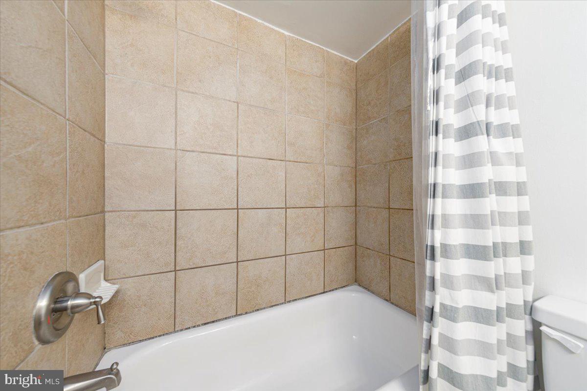 250 S REYNOLDS ST #305, ALEXANDRIA, Virginia 22304, 1 Bedroom Bedrooms, ,1 BathroomBathrooms,Residential,For sale,250 S REYNOLDS ST #305,VAAX2037360 MLS # VAAX2037360