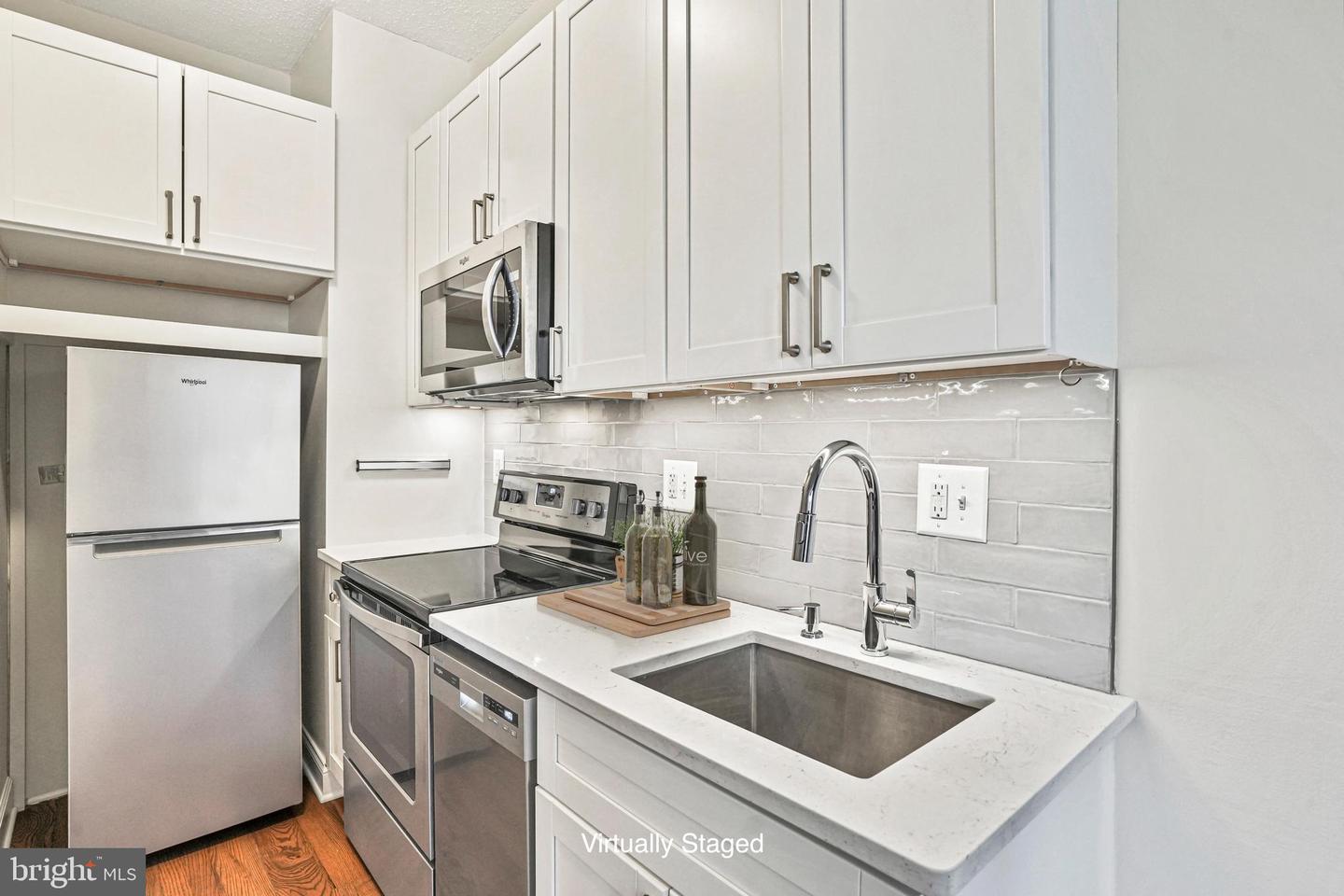 1615 Q ST NW #306, WASHINGTON, District Of Columbia 20009, ,1 BathroomBathrooms,Residential,For sale,1615 Q ST NW #306,DCDC2159090 MLS # DCDC2159090