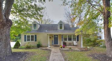 607 S MAGNOLIA AVE, WAYNESBORO, Virginia 22980, 4 Bedrooms Bedrooms, ,2 BathroomsBathrooms,Residential,607 S MAGNOLIA AVE,657926 MLS # 657926