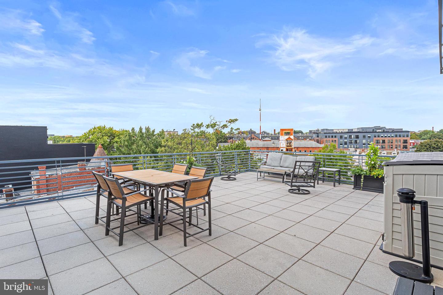 1391 PENNSYLVANIA AVE SE #314, WASHINGTON, District Of Columbia 20003, 2 Bedrooms Bedrooms, ,2 BathroomsBathrooms,Residential,For sale,1391 PENNSYLVANIA AVE SE #314,DCDC2158652 MLS # DCDC2158652