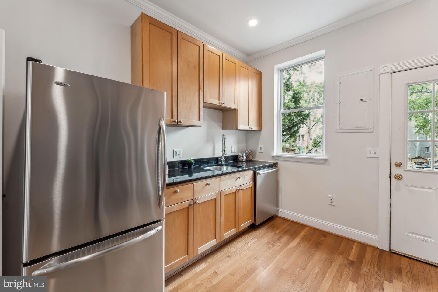 1432 POTOMAC AVE SE, WASHINGTON, District Of Columbia 20003, 2 Bedrooms Bedrooms, ,2 BathroomsBathrooms,Residential,For sale,1432 POTOMAC AVE SE,DCDC2159992 MLS # DCDC2159992