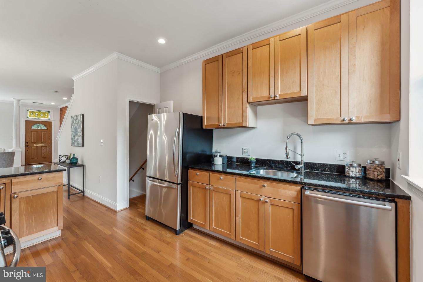 1432 POTOMAC AVE SE, WASHINGTON, District Of Columbia 20003, 2 Bedrooms Bedrooms, ,2 BathroomsBathrooms,Residential,For sale,1432 POTOMAC AVE SE,DCDC2159992 MLS # DCDC2159992