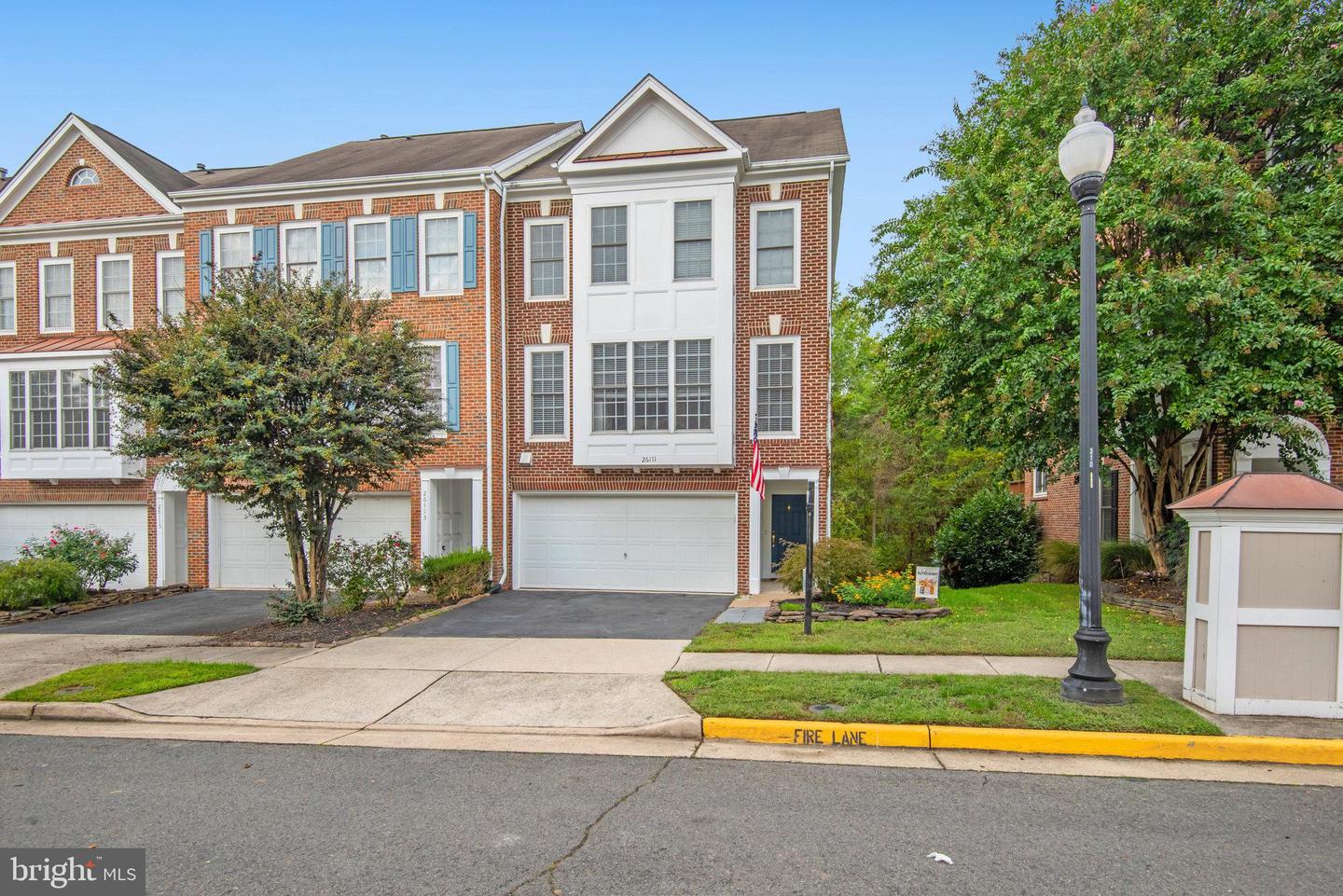 26111 NIMBLETON SQ, CHANTILLY, Virginia 20152, 3 Bedrooms Bedrooms, ,2 BathroomsBathrooms,Residential,For sale,26111 NIMBLETON SQ,VALO2080702 MLS # VALO2080702