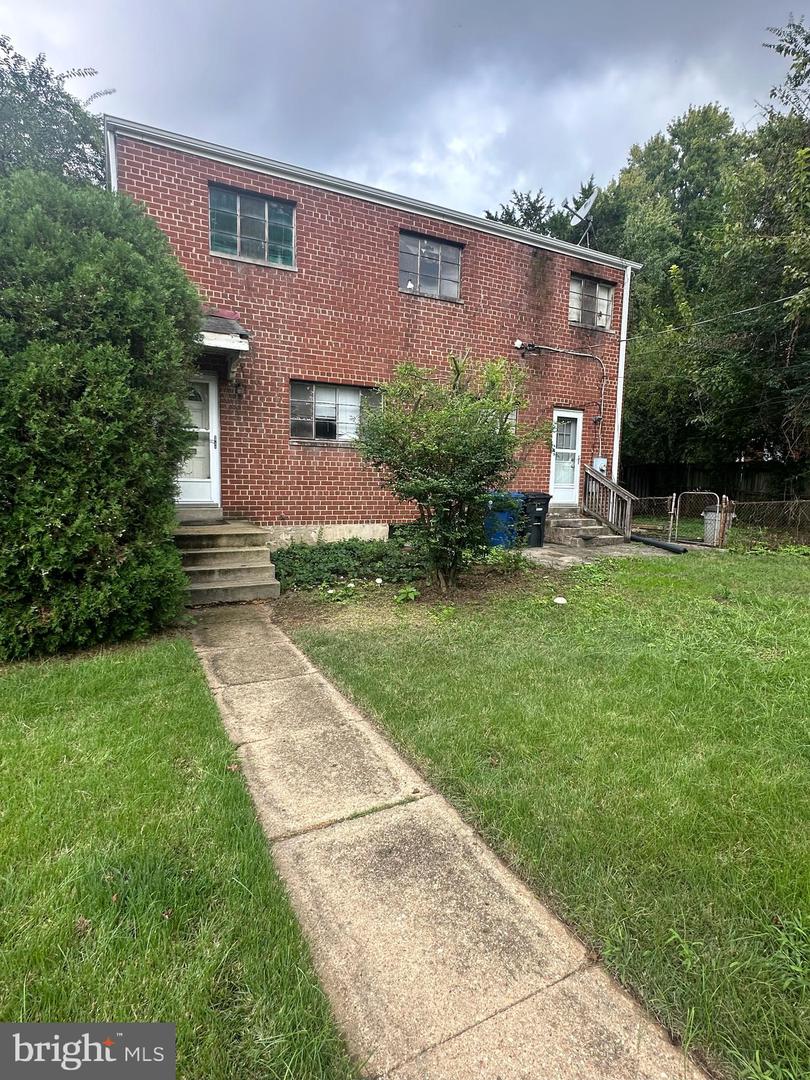 5485 HOLMES RUN PKWY, ALEXANDRIA, Virginia 22304, 3 Bedrooms Bedrooms, ,1 BathroomBathrooms,Residential,For sale,5485 HOLMES RUN PKWY,VAAX2038540 MLS # VAAX2038540