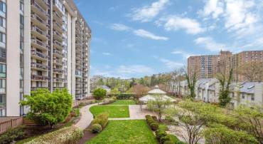 5300 HOLMES RUN PKWY #405, ALEXANDRIA, Virginia 22304, 2 Bedrooms Bedrooms, ,1 BathroomBathrooms,Residential,For sale,5300 HOLMES RUN PKWY #405,VAAX2038742 MLS # VAAX2038742