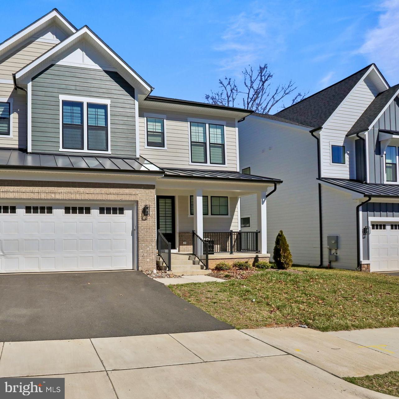 14664 BATTERY RIDGE LN, CENTREVILLE, Virginia 20120, 5 Bedrooms Bedrooms, ,5 BathroomsBathrooms,Residential,For sale,14664 BATTERY RIDGE LN,VAFX2205900 MLS # VAFX2205900