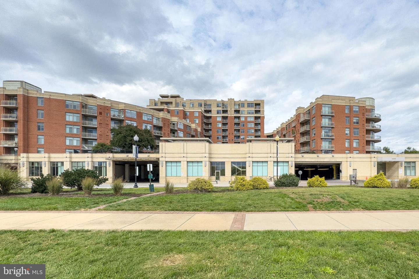 3650 S GLEBE RD #348, ARLINGTON, Virginia 22202, 1 Bedroom Bedrooms, ,1 BathroomBathrooms,Residential,For sale,3650 S GLEBE RD #348,VAAR2049644 MLS # VAAR2049644