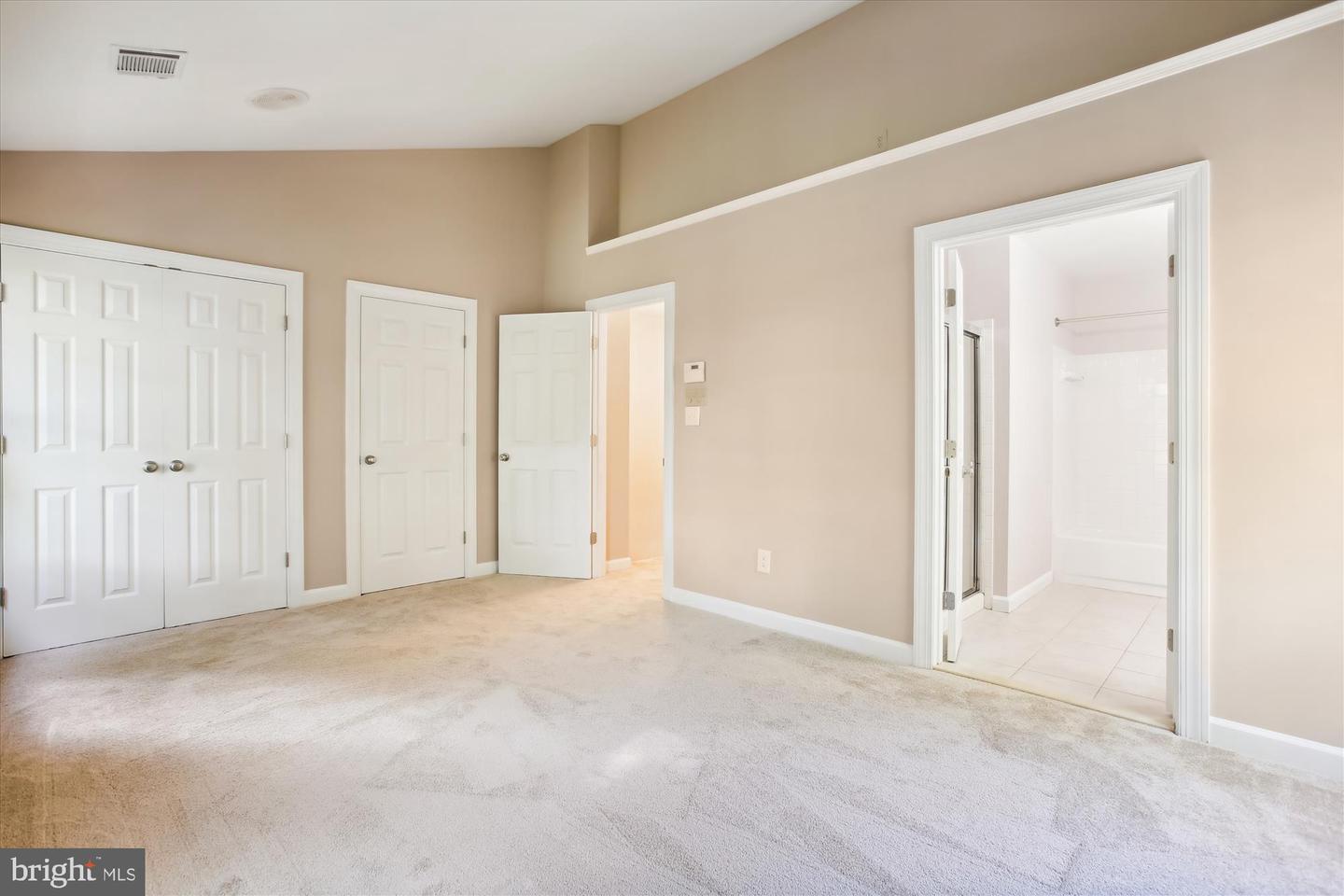 3701 HUNTLEY MEADOWS LN, ALEXANDRIA, Virginia 22306, 2 Bedrooms Bedrooms, ,3 BathroomsBathrooms,Residential,For sale,3701 HUNTLEY MEADOWS LN,VAFX2206026 MLS # VAFX2206026