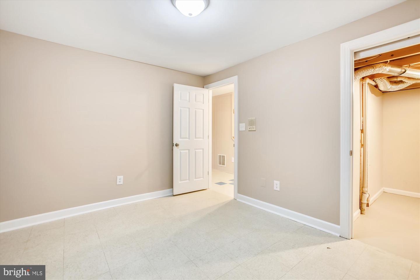 3701 HUNTLEY MEADOWS LN, ALEXANDRIA, Virginia 22306, 2 Bedrooms Bedrooms, ,3 BathroomsBathrooms,Residential,For sale,3701 HUNTLEY MEADOWS LN,VAFX2206026 MLS # VAFX2206026