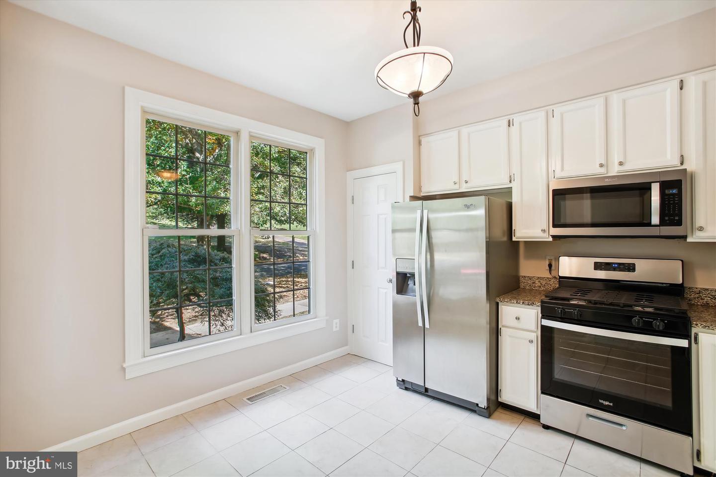 3701 HUNTLEY MEADOWS LN, ALEXANDRIA, Virginia 22306, 2 Bedrooms Bedrooms, ,3 BathroomsBathrooms,Residential,For sale,3701 HUNTLEY MEADOWS LN,VAFX2206026 MLS # VAFX2206026