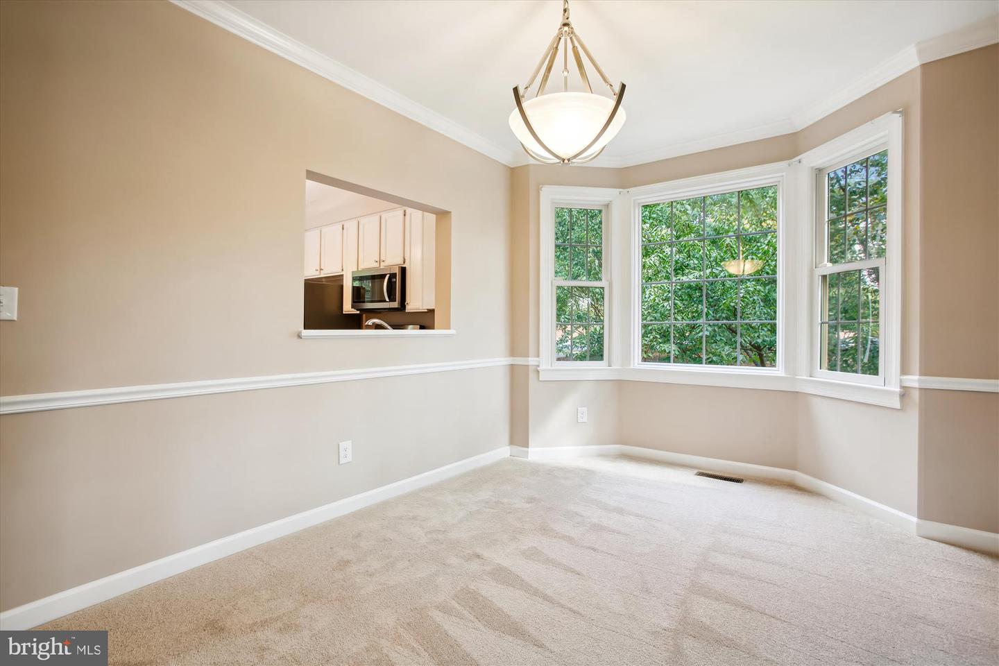 3701 HUNTLEY MEADOWS LN, ALEXANDRIA, Virginia 22306, 2 Bedrooms Bedrooms, ,3 BathroomsBathrooms,Residential,For sale,3701 HUNTLEY MEADOWS LN,VAFX2206026 MLS # VAFX2206026