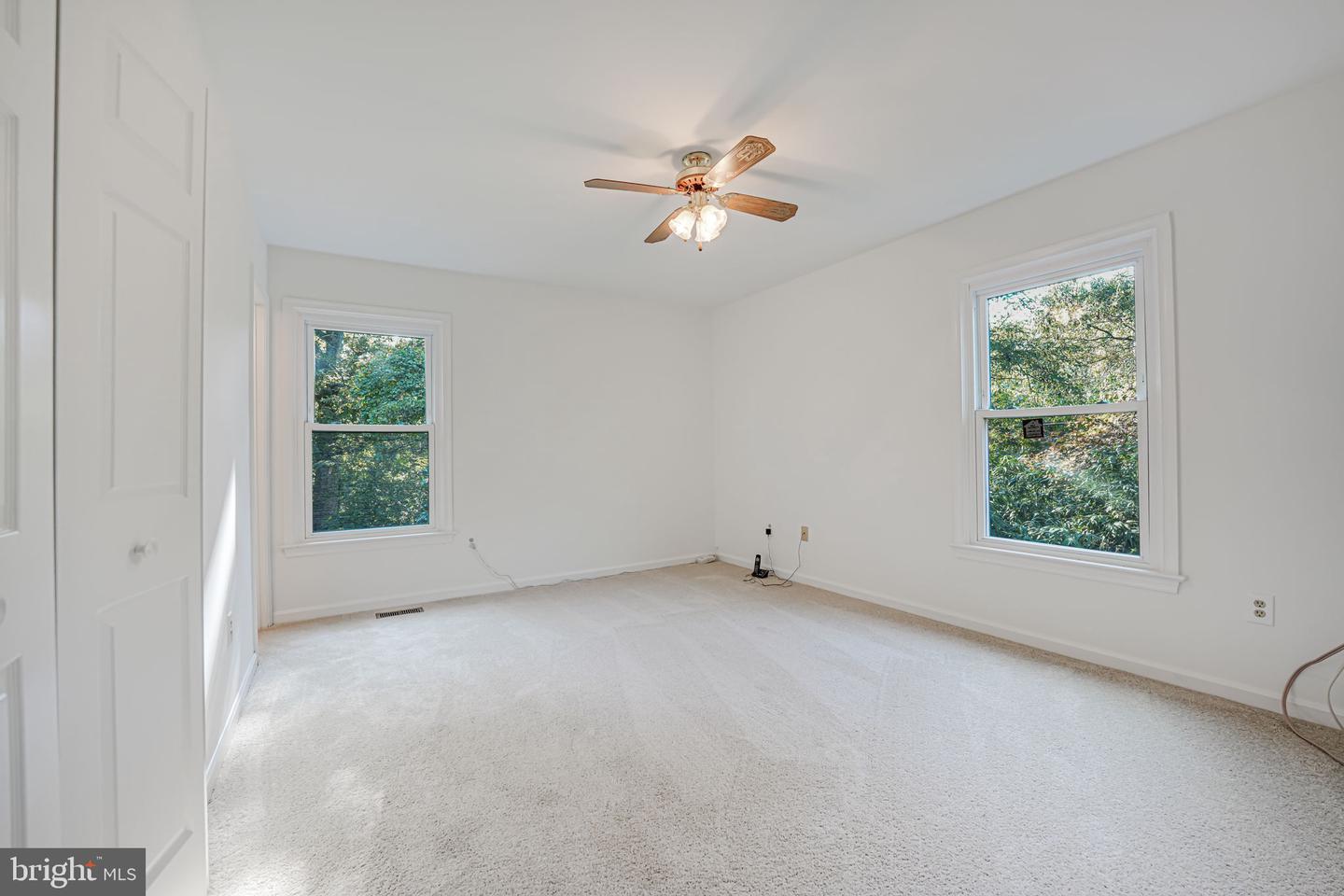 7715 FORT HUNT RD, ALEXANDRIA, Virginia 22308, 4 Bedrooms Bedrooms, ,3 BathroomsBathrooms,Residential,For sale,7715 FORT HUNT RD,VAFX2206088 MLS # VAFX2206088