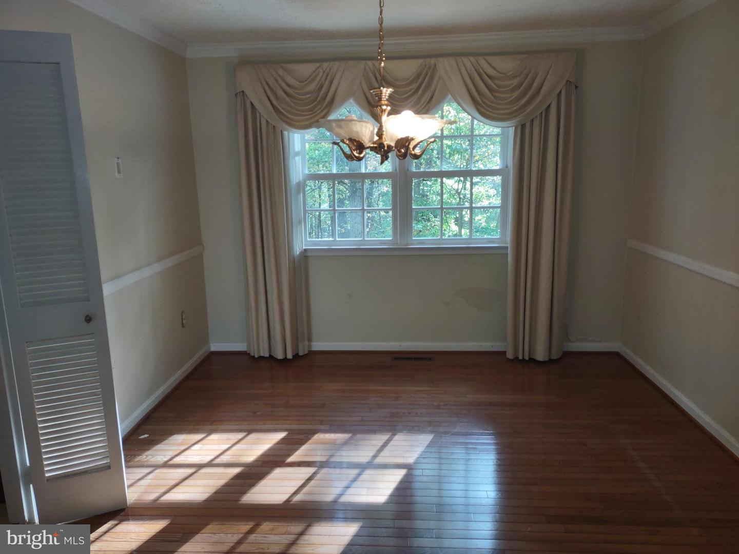 1879 POST OAK TRL, RESTON, Virginia 20191, 4 Bedrooms Bedrooms, ,2 BathroomsBathrooms,Residential,For sale,1879 POST OAK TRL,VAFX2206564 MLS # VAFX2206564