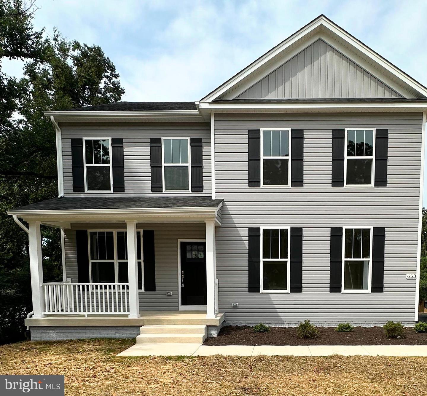 122 HOTCHKISS ST, FREDERICKSBURG, Virginia 22408, 5 Bedrooms Bedrooms, ,2 BathroomsBathrooms,Residential,For sale,122 HOTCHKISS ST,VASP2028646 MLS # VASP2028646