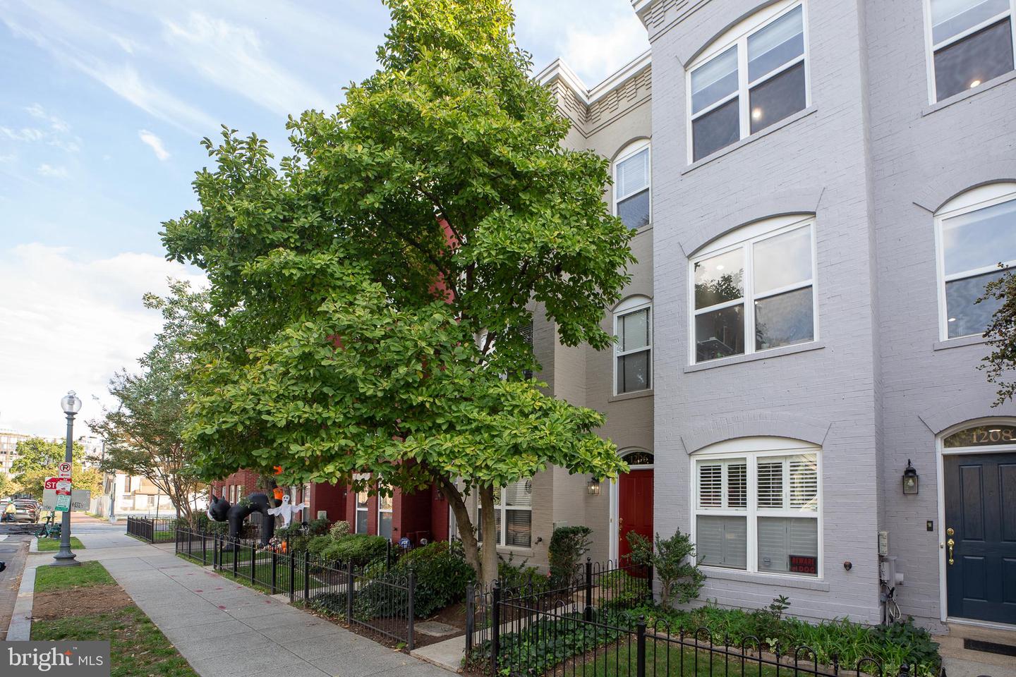 1206 W ST NW, WASHINGTON, District Of Columbia 20009, 3 Bedrooms Bedrooms, ,2 BathroomsBathrooms,Residential,For sale,1206 W ST NW,DCDC2164822 MLS # DCDC2164822