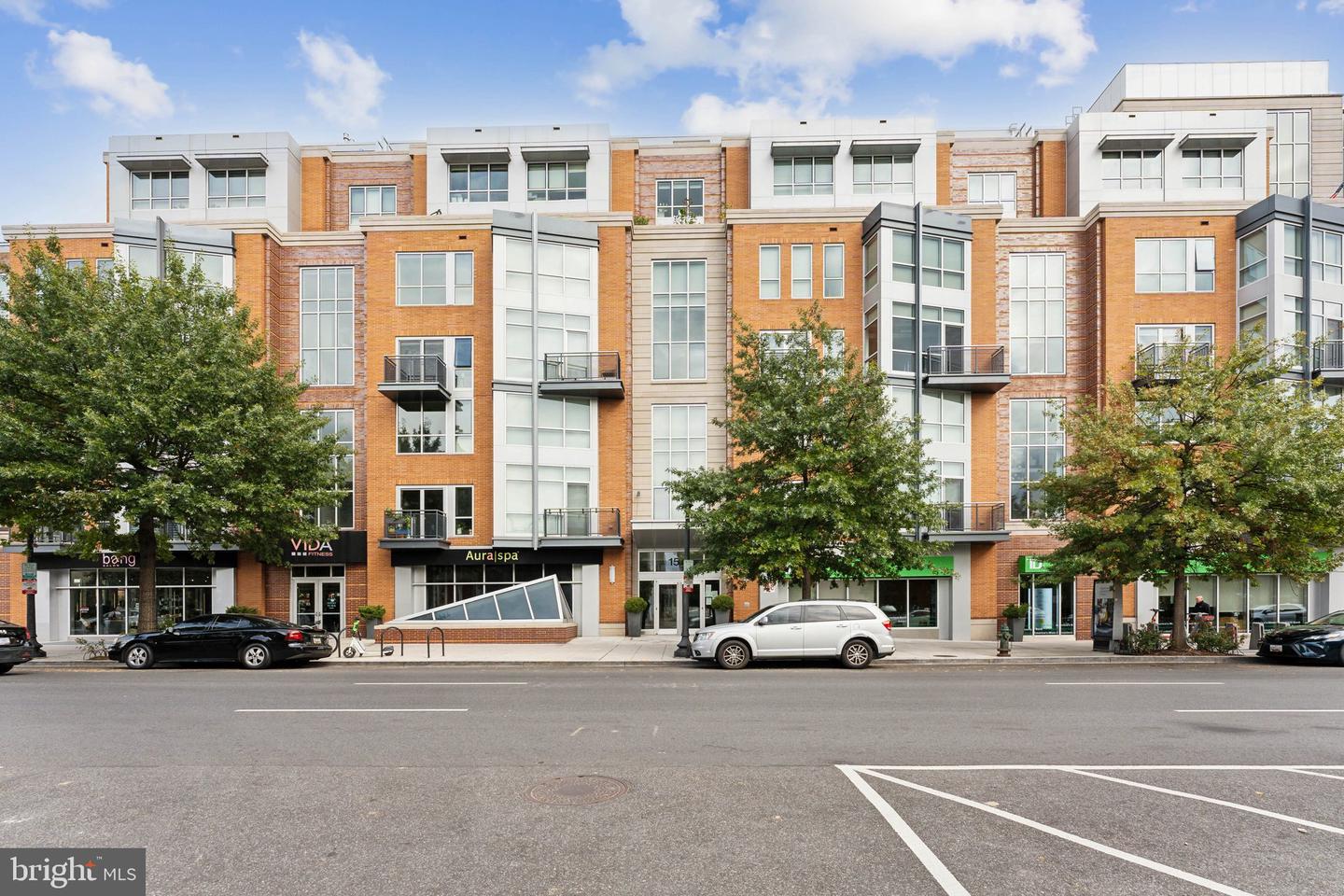 1515 15TH ST NW #430, WASHINGTON, District Of Columbia 20005, 2 Bedrooms Bedrooms, 3 Rooms Rooms,3 BathroomsBathrooms,Residential,For sale,1515 15TH ST NW #430,DCDC2164832 MLS # DCDC2164832